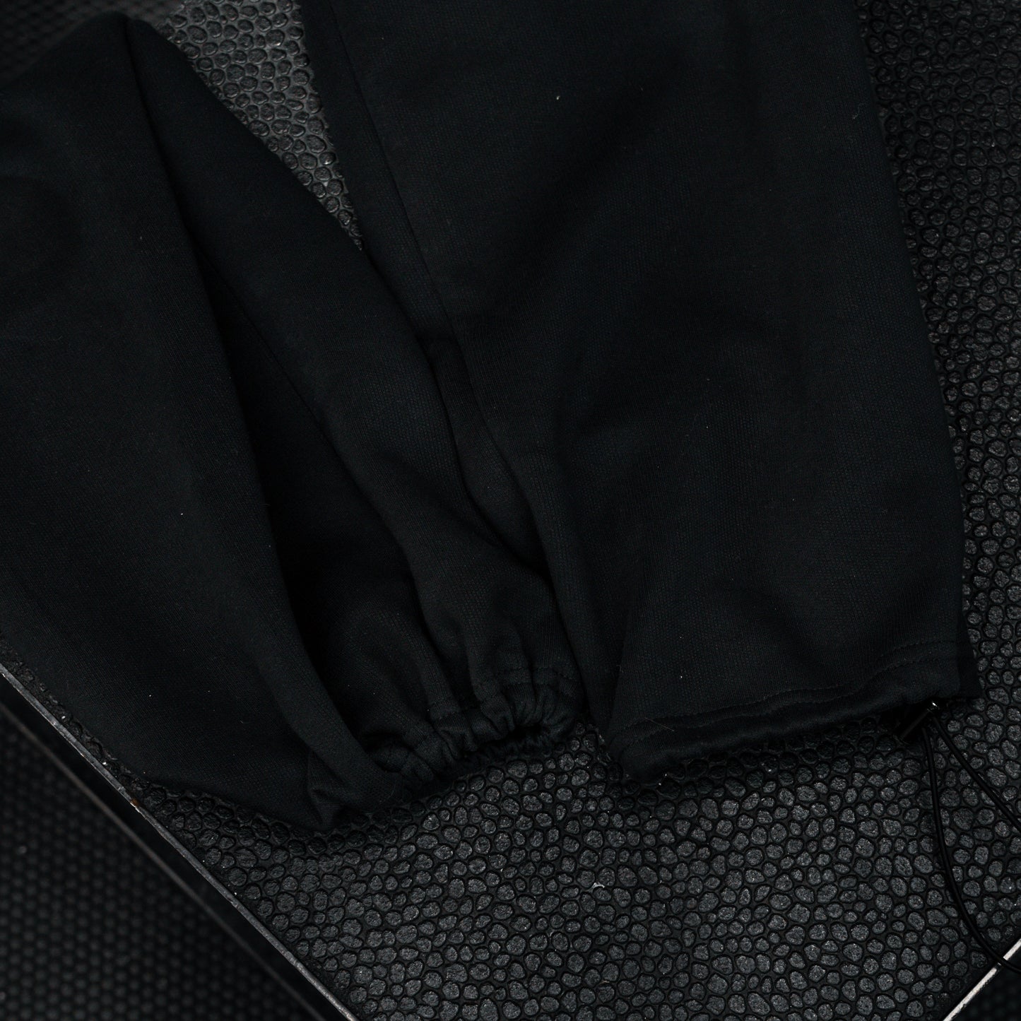 MINIMALIST JOGGERS