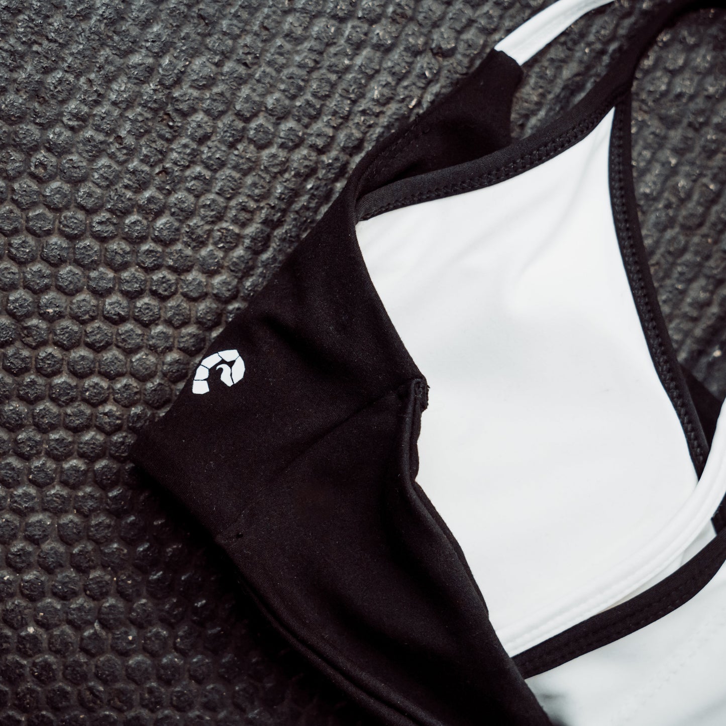 TWO-TONE SPORTS BRA