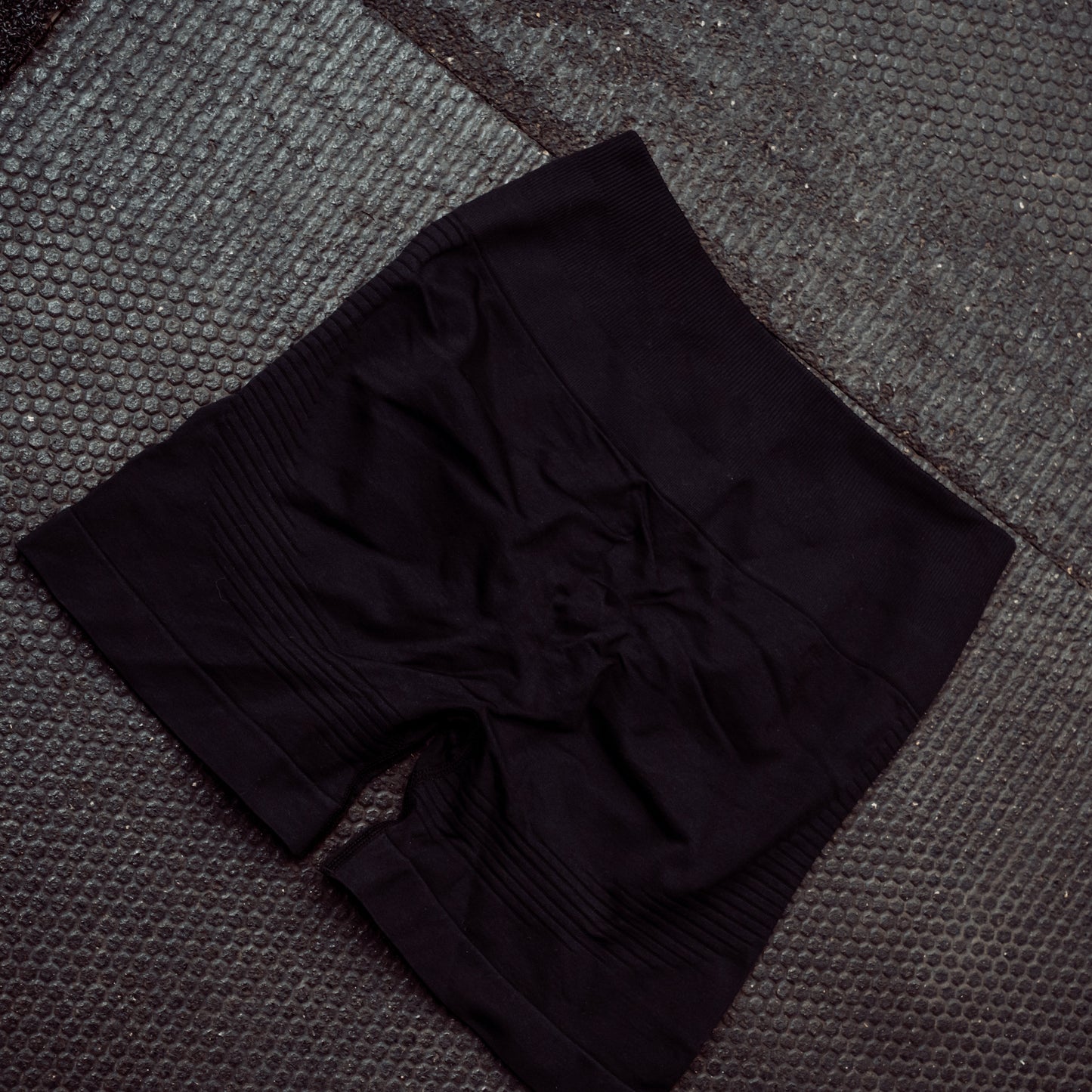 CONTOUR LIFT SHORTS