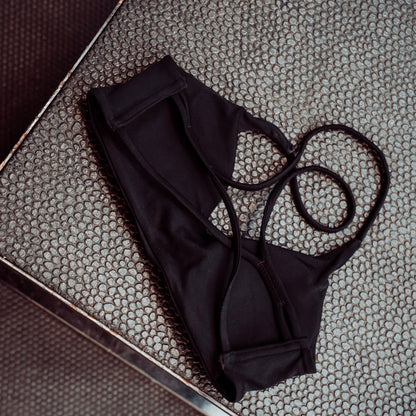 CROSS-BACK SPORTS BRA
