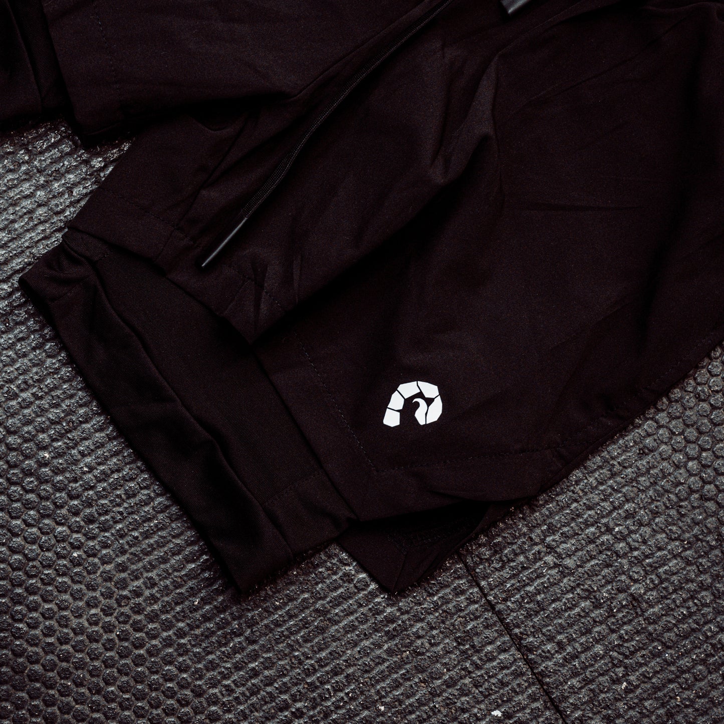 ATHLETIC RUNNING SHORTS MEN